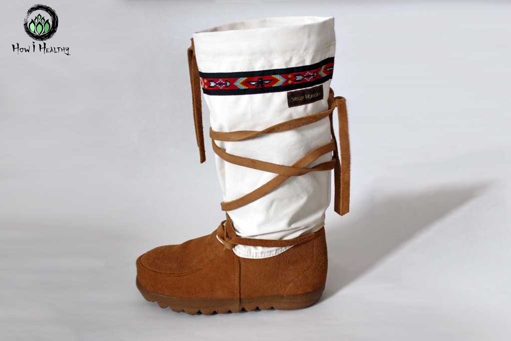 Single Steger Mukluk leather canvas snow boot.